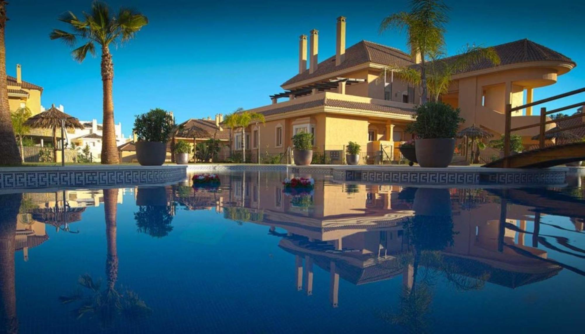 Aloha Hill Club Lluxury 5 Star Golf Resort Near Puerto Banus And マルベーリャ エクステリア 写真