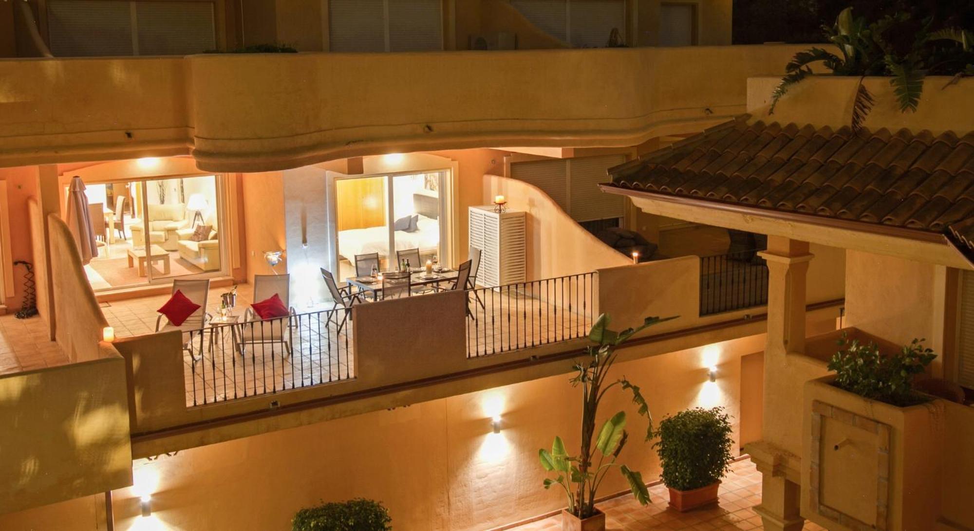 Aloha Hill Club Lluxury 5 Star Golf Resort Near Puerto Banus And マルベーリャ エクステリア 写真