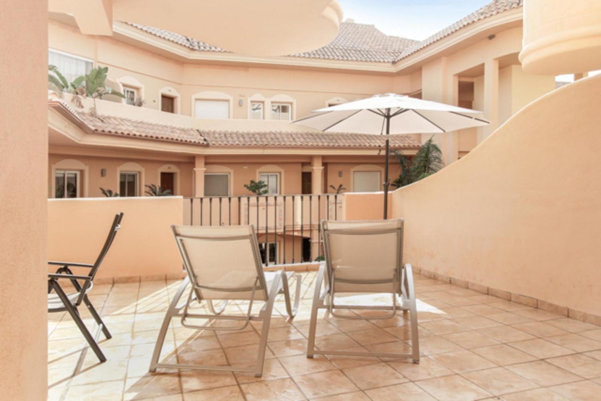 Aloha Hill Club Lluxury 5 Star Golf Resort Near Puerto Banus And マルベーリャ エクステリア 写真