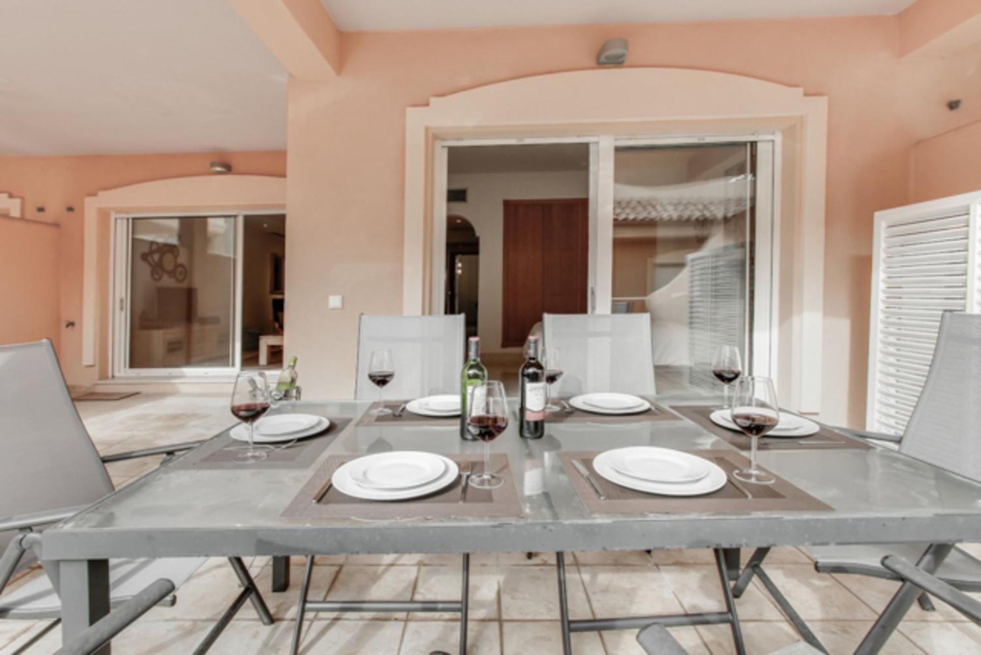Aloha Hill Club Lluxury 5 Star Golf Resort Near Puerto Banus And マルベーリャ エクステリア 写真