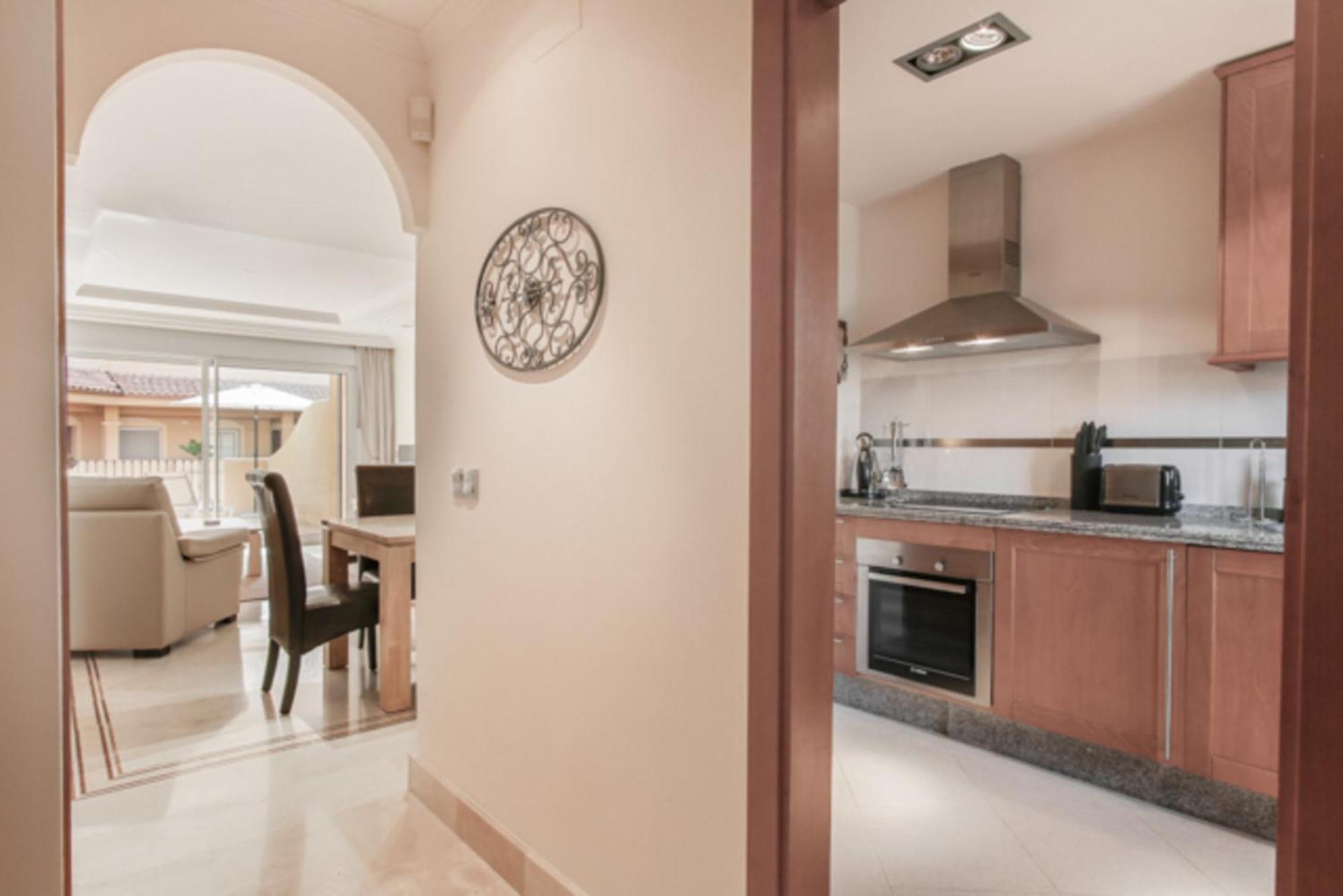 Aloha Hill Club Lluxury 5 Star Golf Resort Near Puerto Banus And マルベーリャ エクステリア 写真